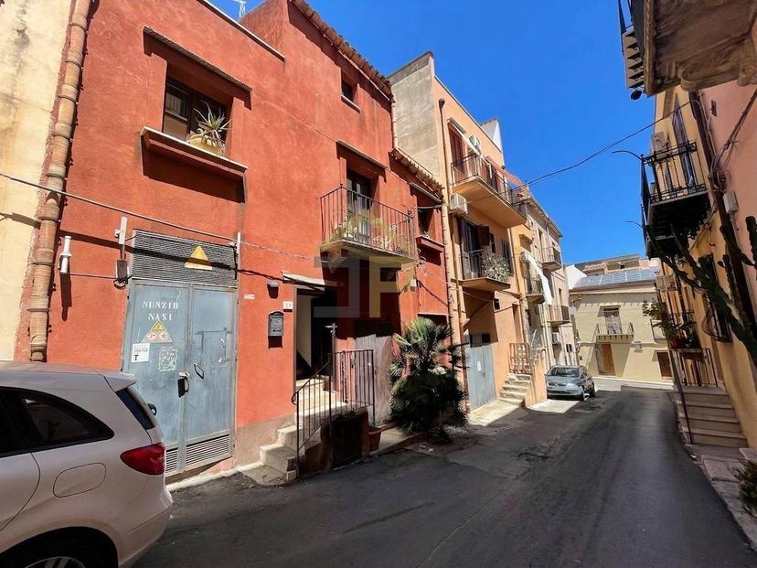 Terratetto unifamiliare via Nunzio Nasi 6, Centro, Castellammare del Golfo — foto 31 di 42