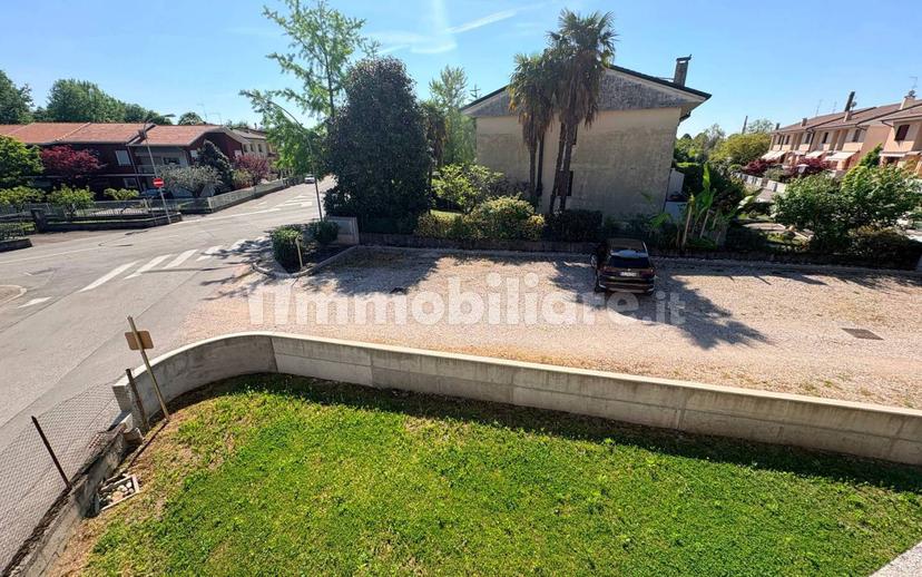Villa unifamiliare via dei Furlani, Centro, Vittorio Veneto — foto 3 di 13