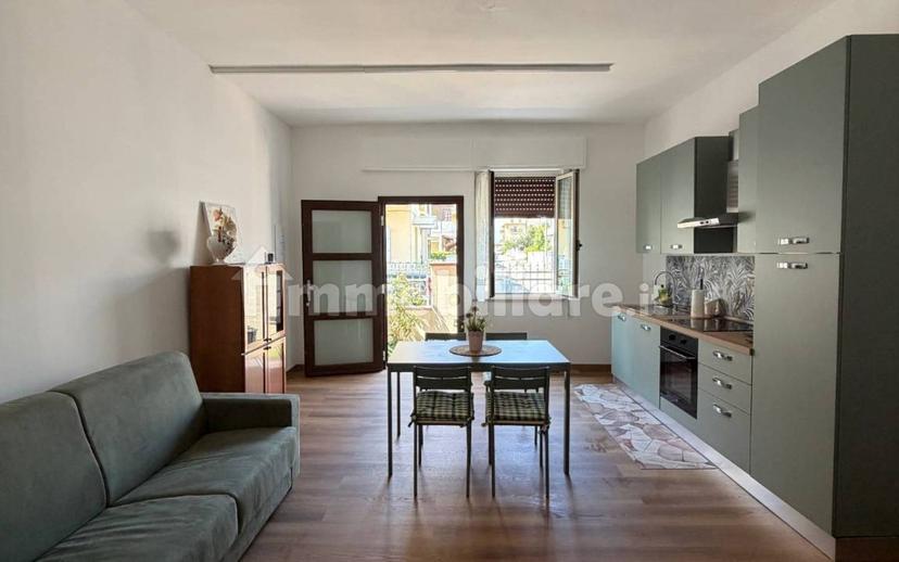 Bilocale via Martiri Pennesi 35, Centro, Roseto degli Abruzzi — foto 6 di 13