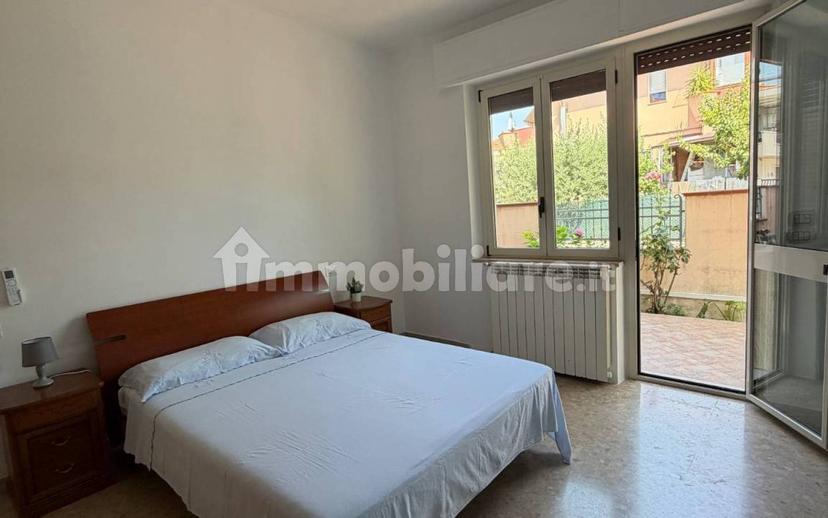 Bilocale via Martiri Pennesi 35, Centro, Roseto degli Abruzzi — foto 10 di 13