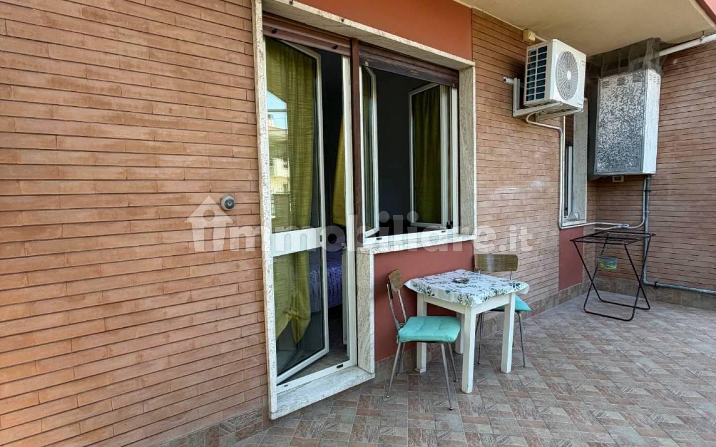 Bilocale via Martiri Pennesi 35, Centro, Roseto degli Abruzzi