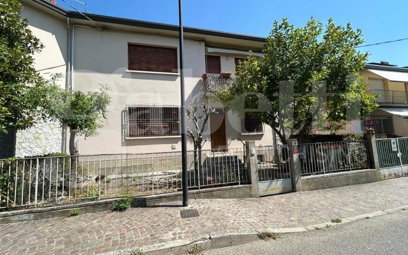 Terratetto unifamiliare via Xxv Aprile, Centro, Riolo Terme — foto 6 di 6