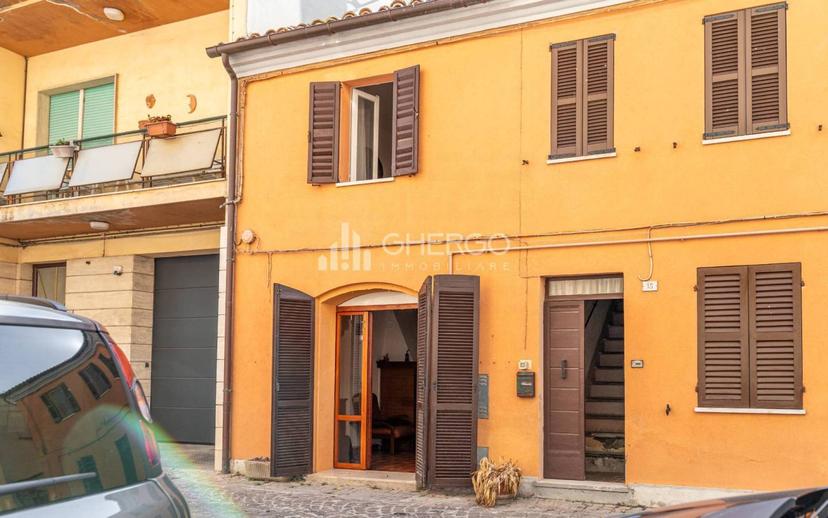 Villa a schiera via Mura Orientali 15, Centro, Santa Maria Nuova — foto 22 di 26
