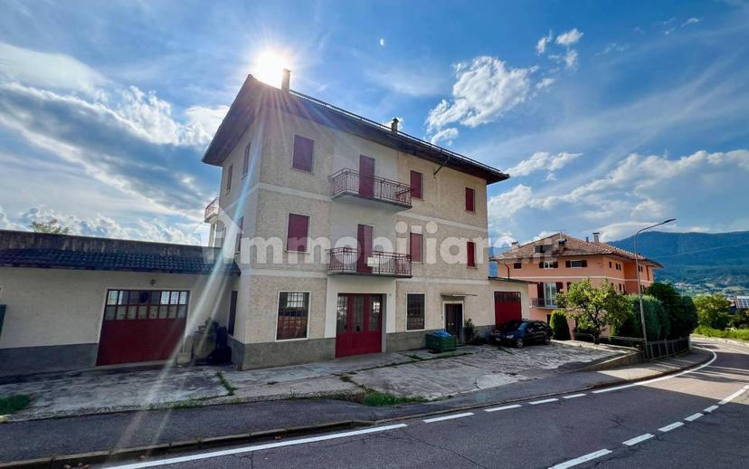 Villa bifamiliare via 4 Novembre 61, Borgo d'Anaunia — foto 3 di 14