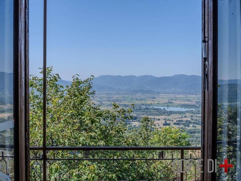 Villa unifamiliare via Villa Roma, Centro, Poggio Bustone — foto 2 di 38