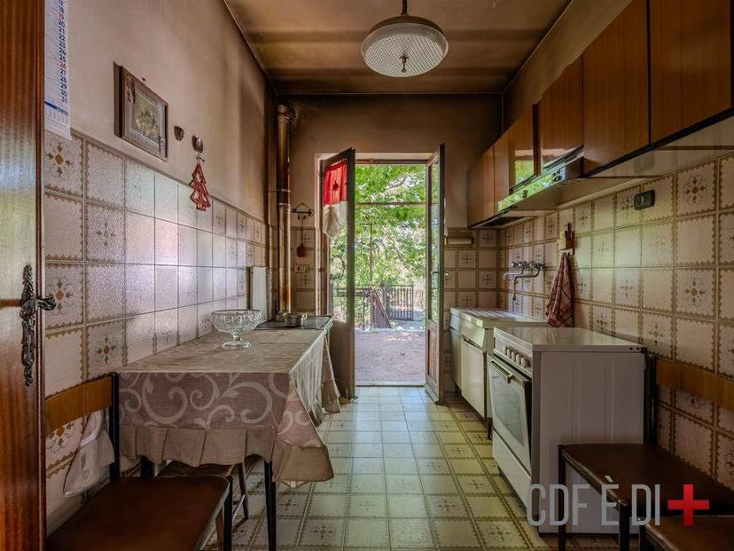 Villa unifamiliare via Villa Roma, Centro, Poggio Bustone — foto 11 di 38