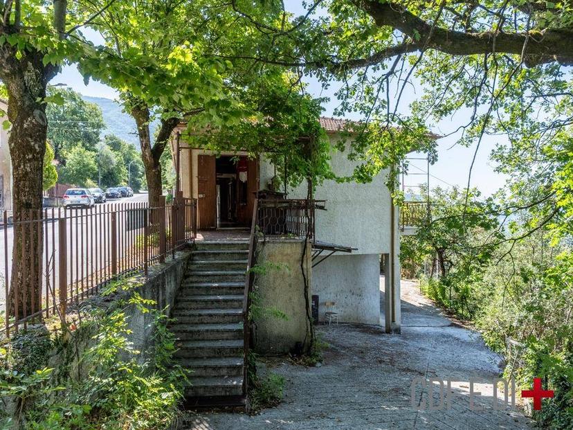 Villa unifamiliare via Villa Roma, Centro, Poggio Bustone — foto 25 di 38