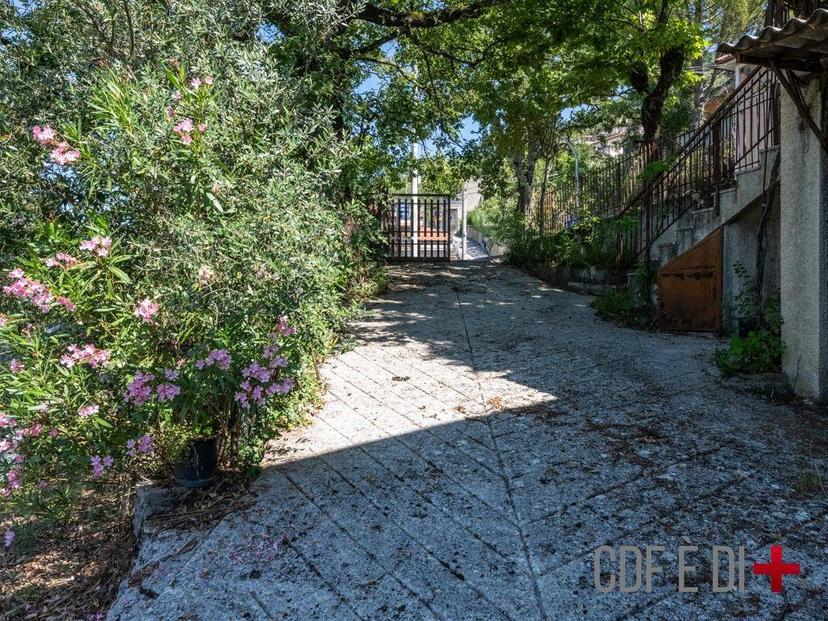 Villa unifamiliare via Villa Roma, Centro, Poggio Bustone — foto 31 di 38