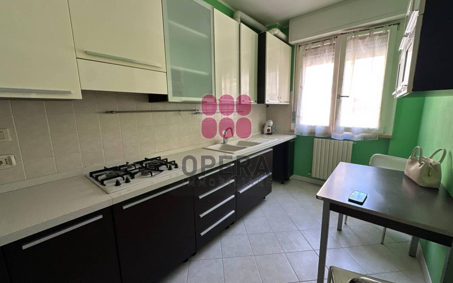 Appartamento buono stato, su più livelli, Centro, Urbino