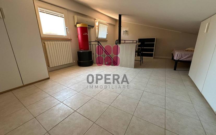 Appartamento buono stato, su più livelli, Centro, Urbino — foto 19 di 21