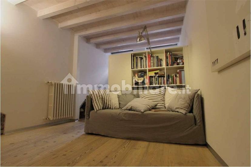 Terratetto unifamiliare via Calvi, Centro, Mantova — foto 2 di 28