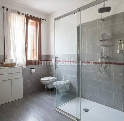 Trilocale piazza Umberto I 35, Centro, Montecchia di Crosara — foto 2 di 10