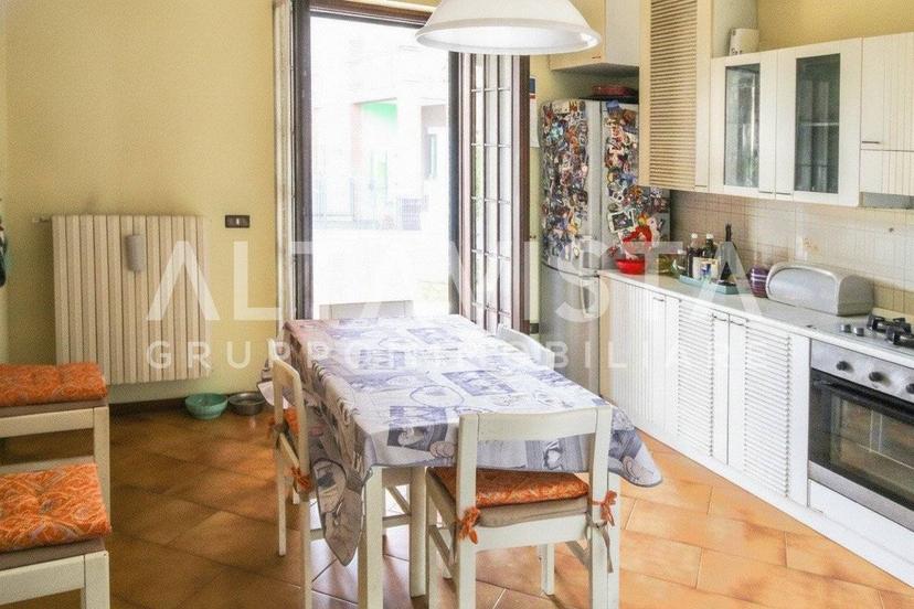 Villa unifamiliare via Alessandro Manzoni, Prevalle — foto 32 di 53