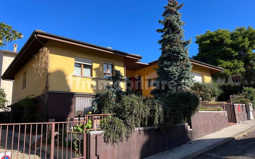 Villa unifamiliare via Antioco Casula, Luna e Sole - Prunizzedda, Sassari — foto 33 di 75