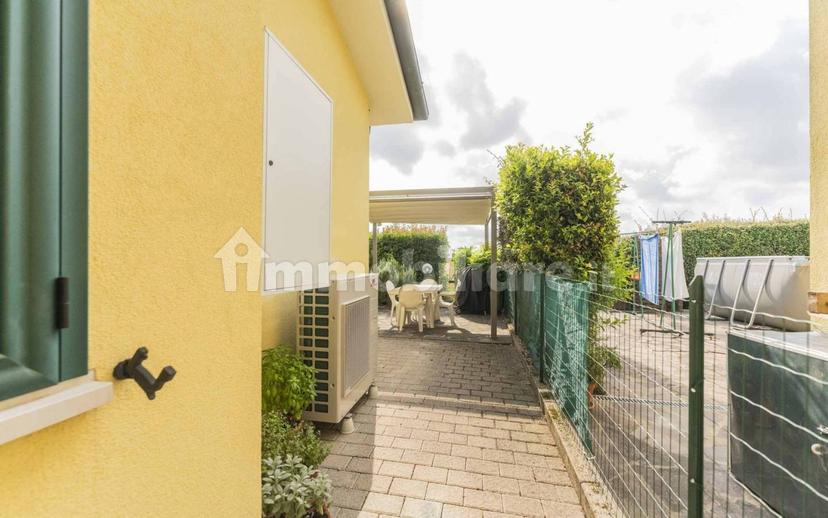 Villa a schiera via Sandro Pertini 22, Poggio Renatico — foto 6 di 75