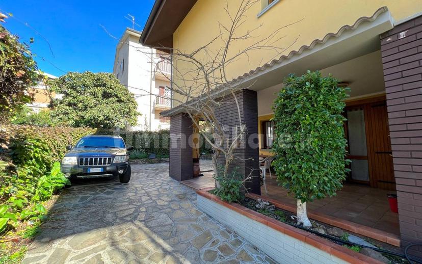 Villa unifamiliare via Antioco Casula, Luna e Sole - Prunizzedda, Sassari — foto 35 di 75