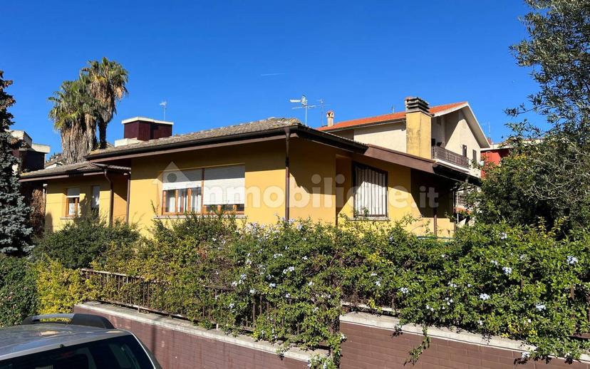 Villa unifamiliare via Antioco Casula, Luna e Sole - Prunizzedda, Sassari — foto 39 di 75