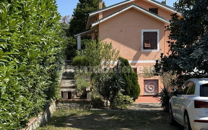 Appartamento in villa via Alcide De Gasperi, Mattarana, Carrodano — foto 13 di 20