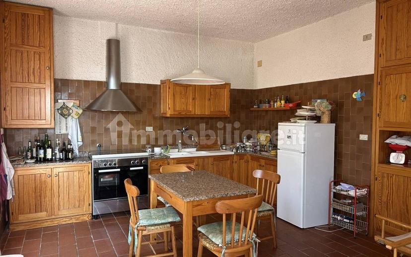 Appartamento in villa via Alcide De Gasperi, Mattarana, Carrodano — foto 4 di 20