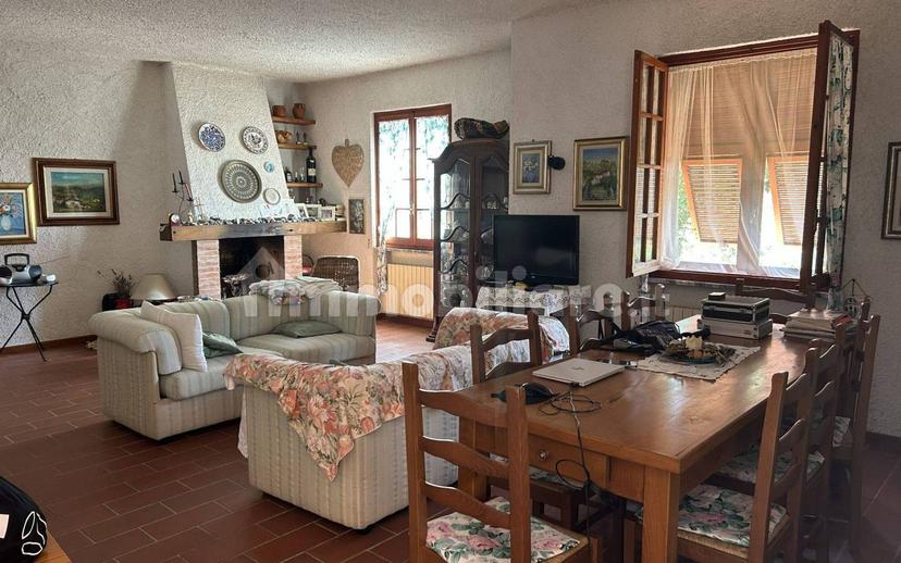 Appartamento in villa via Alcide De Gasperi, Mattarana, Carrodano — foto 9 di 20