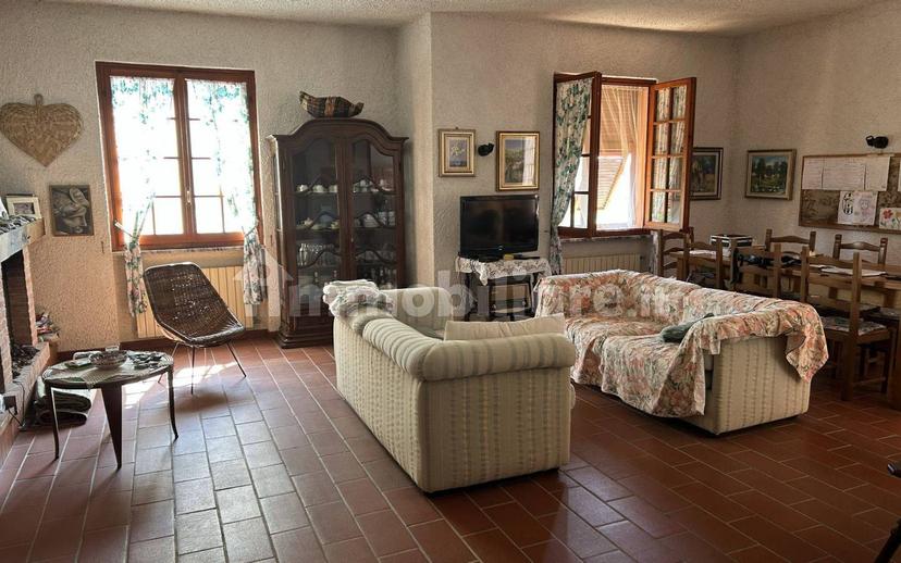 Appartamento in villa via Alcide De Gasperi, Mattarana, Carrodano — foto 15 di 20