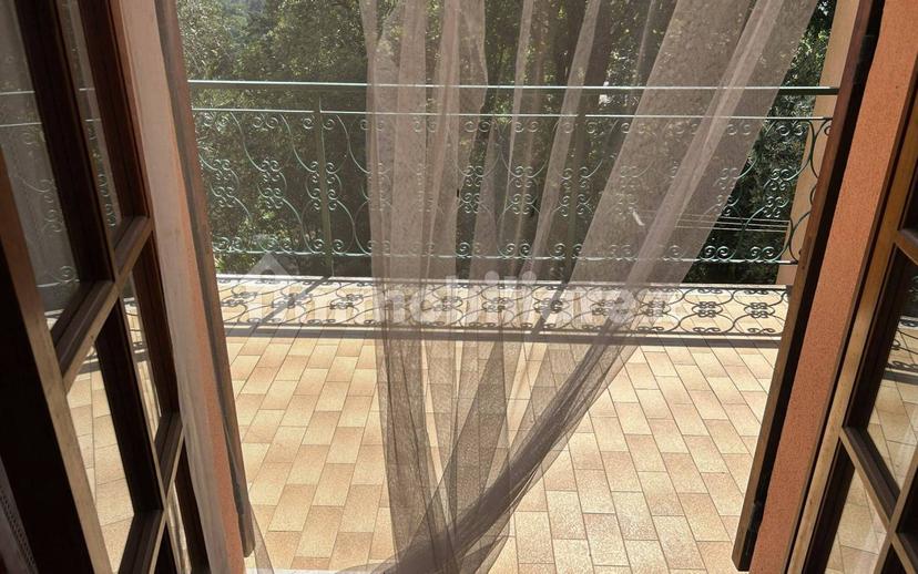 Appartamento in villa via Alcide De Gasperi, Mattarana, Carrodano — foto 5 di 20