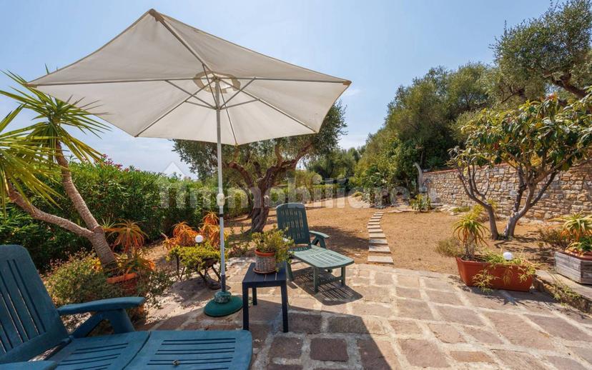 Villa unifamiliare via armanna superiore 50, Porto Maurizio, Imperia — foto 3 di 34