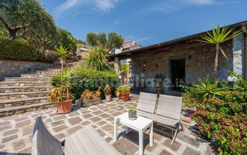 Villa unifamiliare via armanna superiore 50, Porto Maurizio, Imperia — foto 18 di 34