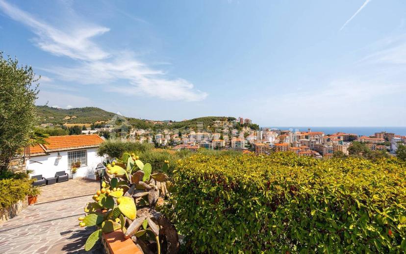 Villa unifamiliare via armanna superiore 50, Porto Maurizio, Imperia — foto 28 di 34