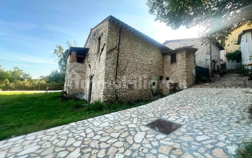 Casale via Principe di Piemonte, Centro, Colli sul Velino — foto 5 di 12