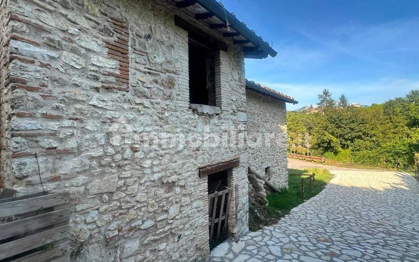 Casale via Principe di Piemonte, Centro, Colli sul Velino — foto 11 di 12