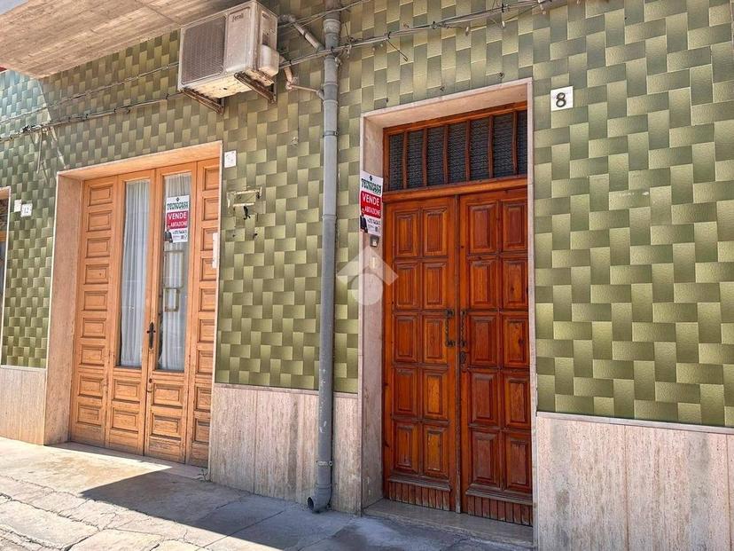 Appartamento via Francesco Scarafile, Latiano — foto 2 di 28