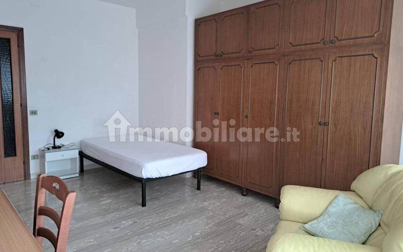 Stanza singola via Bonconte da Montefeltro 30, Urbino — foto 8 di 9