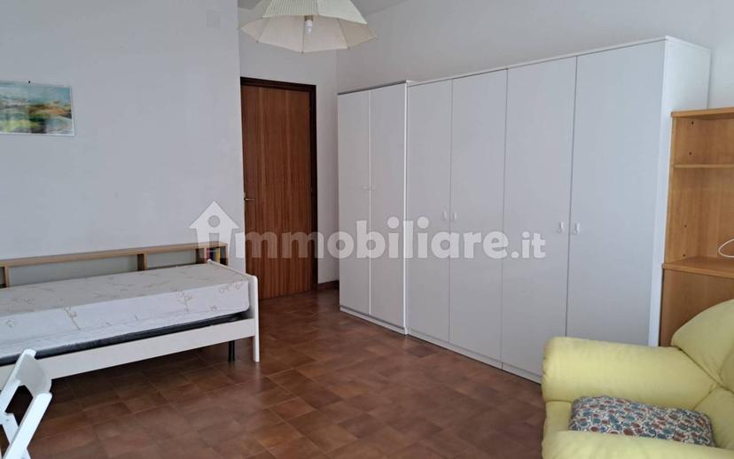 Stanza singola via Bonconte da Montefeltro 30, Urbino — foto 9 di 9