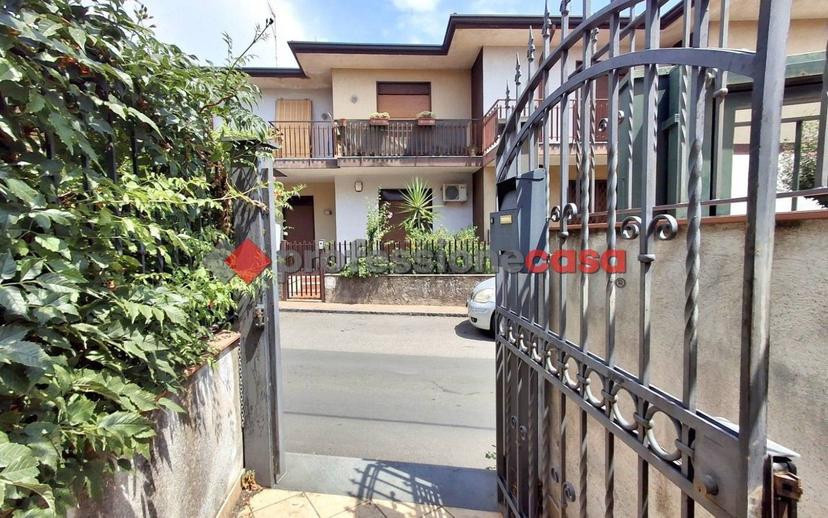 Appartamento via Giuseppe Mazzini, Trecastagni — foto 13 di 40
