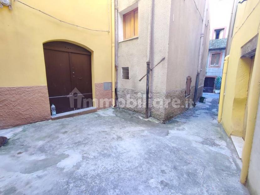 Terratetto unifamiliare Vico Senza Passo, Centro, Bosa — foto 10 di 19