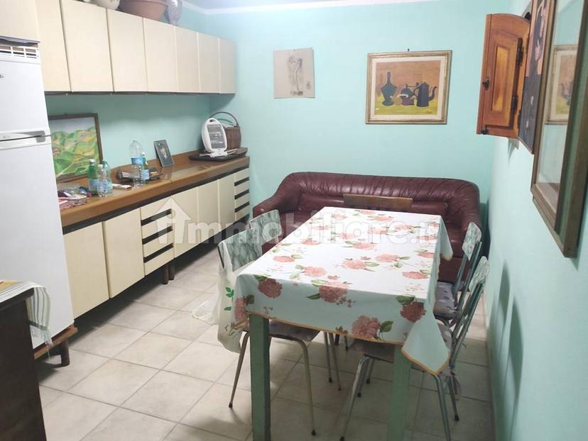 Terratetto unifamiliare Vico Senza Passo, Centro, Bosa — foto 13 di 19
