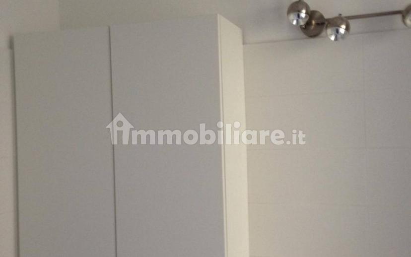 Bilocale via Roma 18, Pescate