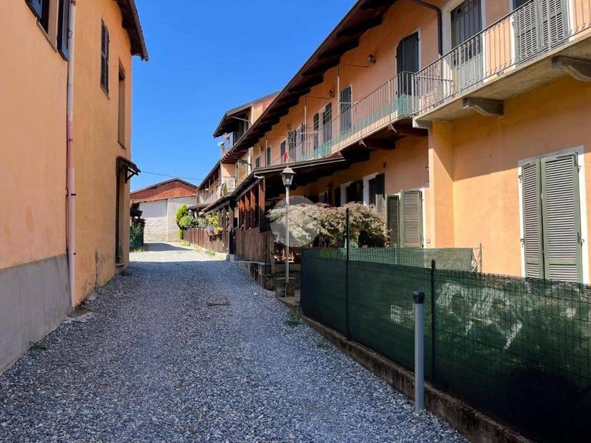 Casa colonica vicolo Porta e Rey 12, Benna — foto 6 di 40