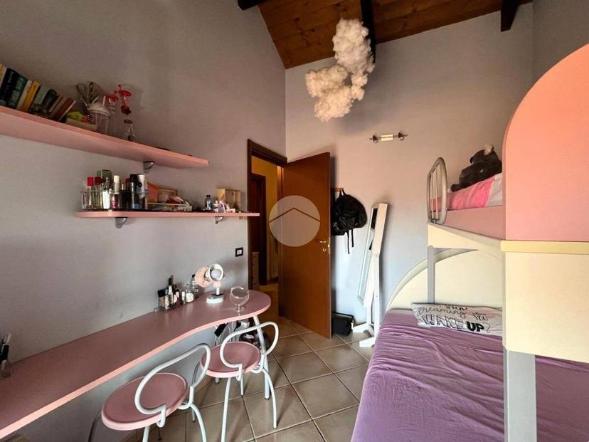 Casa colonica vicolo Porta e Rey 12, Benna — foto 37 di 40
