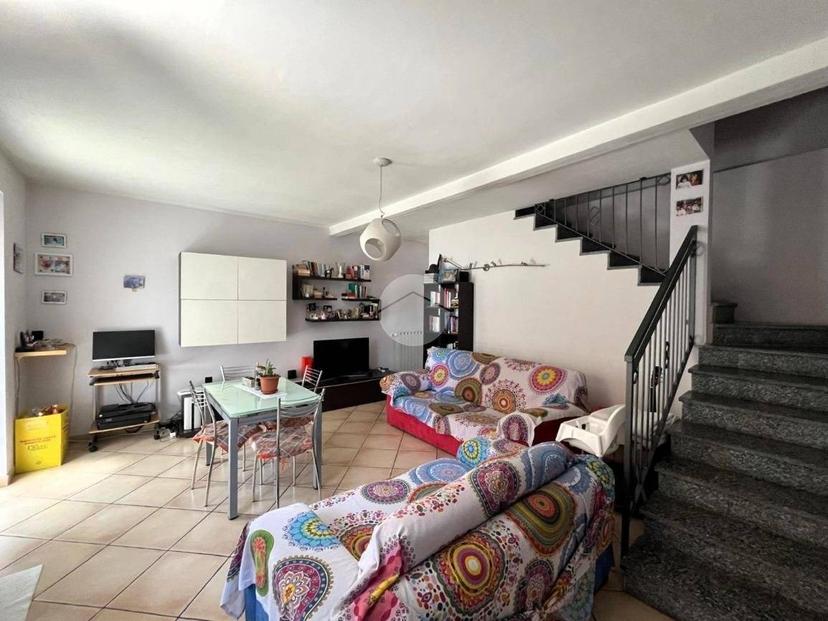 Casa colonica vicolo Porta e Rey 12, Benna — foto 18 di 40