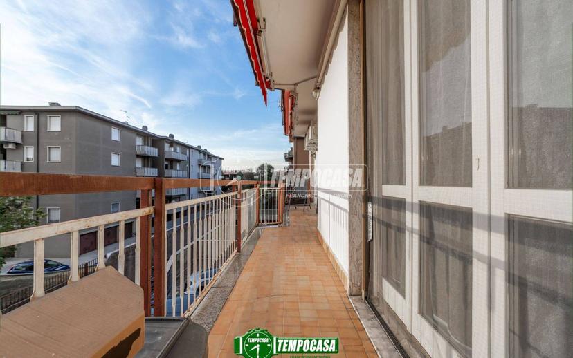 Trilocale via Gioacchino Rossini, Boltiere — foto 14 di 30