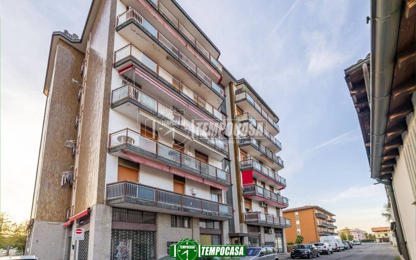 Trilocale via Gioacchino Rossini, Boltiere — foto 23 di 30