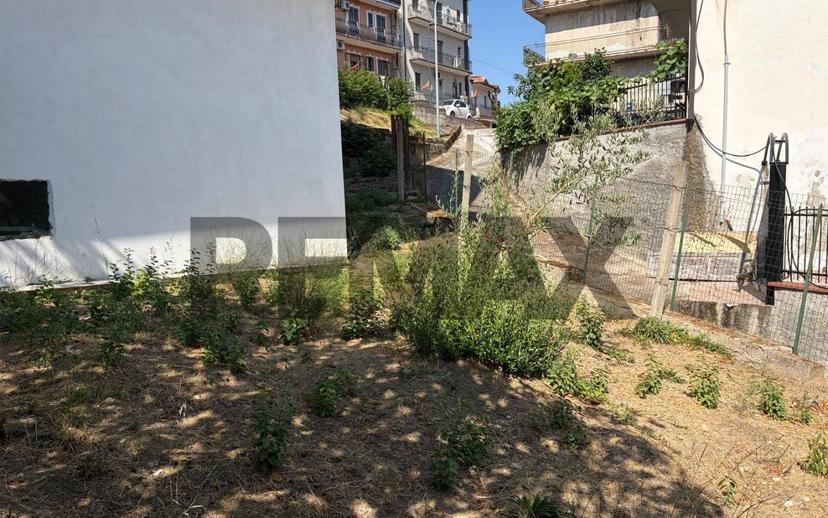 Appartamento buono stato, su più livelli, Centro, Bisignano — foto 44 di 45