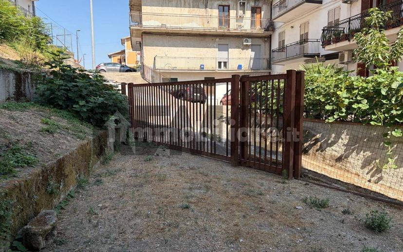 Appartamento buono stato, su più livelli, Centro, Bisignano — foto 9 di 45