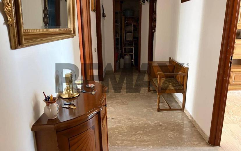 Appartamento buono stato, su più livelli, Centro, Bisignano — foto 10 di 45
