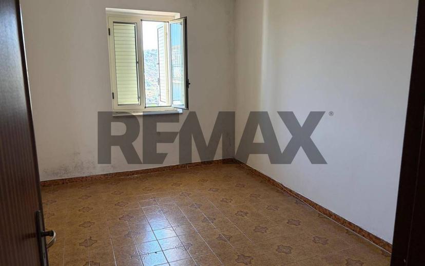 Appartamento buono stato, su più livelli, Centro, Bisignano — foto 7 di 45
