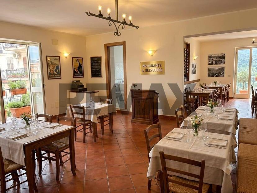 Appartamento buono stato, su più livelli, Centro, Bisignano — foto 8 di 45