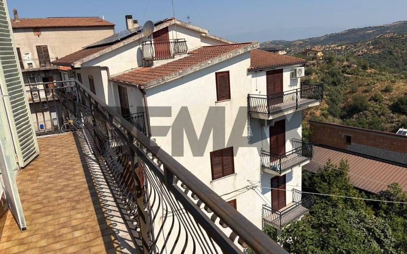 Appartamento buono stato, su più livelli, Centro, Bisignano — foto 35 di 45