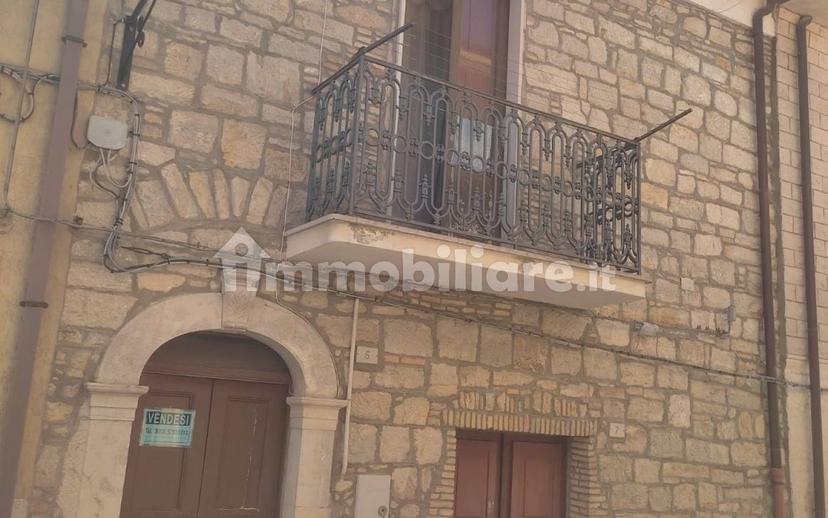 Terratetto unifamiliare via Bellisario 5, Castelnuovo della Daunia